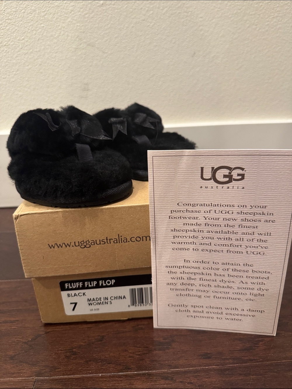 UGG WOMENS Black Sheepskin Fluff Slide with Bow